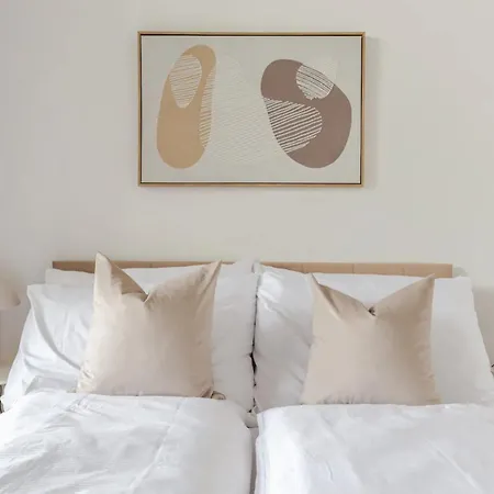 Magnolie Presidential Garden Free Parking Bratysława