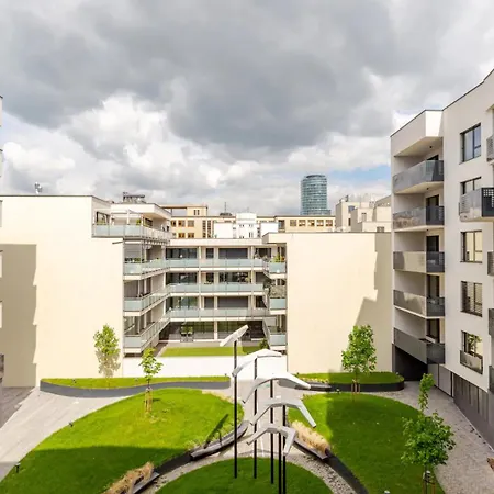 Magnolie Presidential Garden Free Parking Pressburg