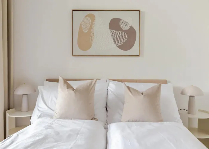 Magnolie Presidential Garden Free Parking Братислава